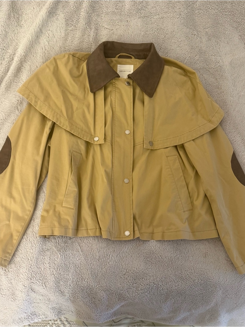 Avec Les Filles Cape Cropped Trench - Picture 3 of 5
